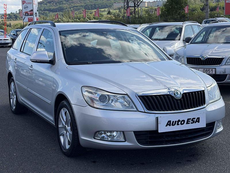 Škoda Octavia (2012) 1.6 TDi, ČR, AC - fotografie inzerátu
