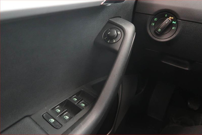 Škoda Octavia (2017) 2.0 TDI, Navi, Tempomat - fotka 16 z 18