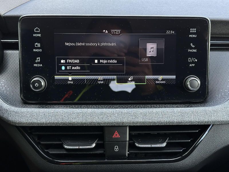 Škoda Scala 1.0TSi Selection 116PS KLIMA A - fotka 23 z 35