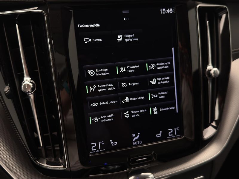 Volvo XC60 B4 AWD INSCRIPTION  - fotka 39 z 49