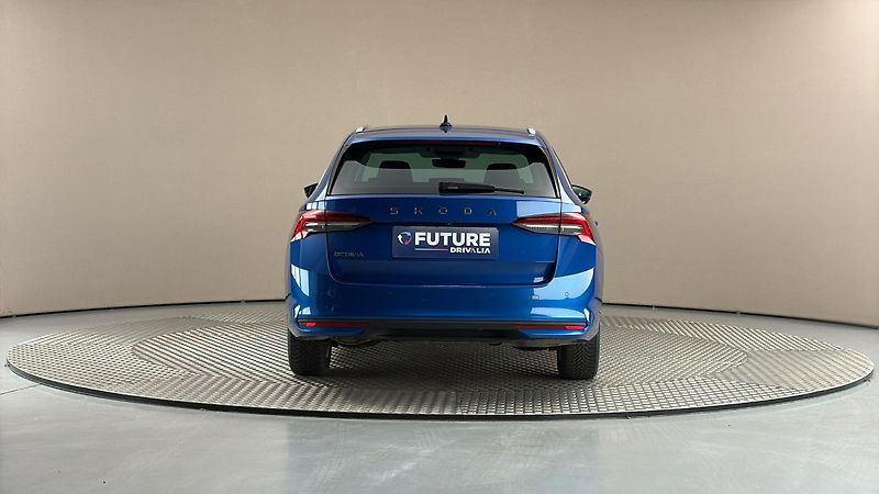 Škoda Octavia 2.0 TDI DSG Top Selection Comb - fotka 5 z 29