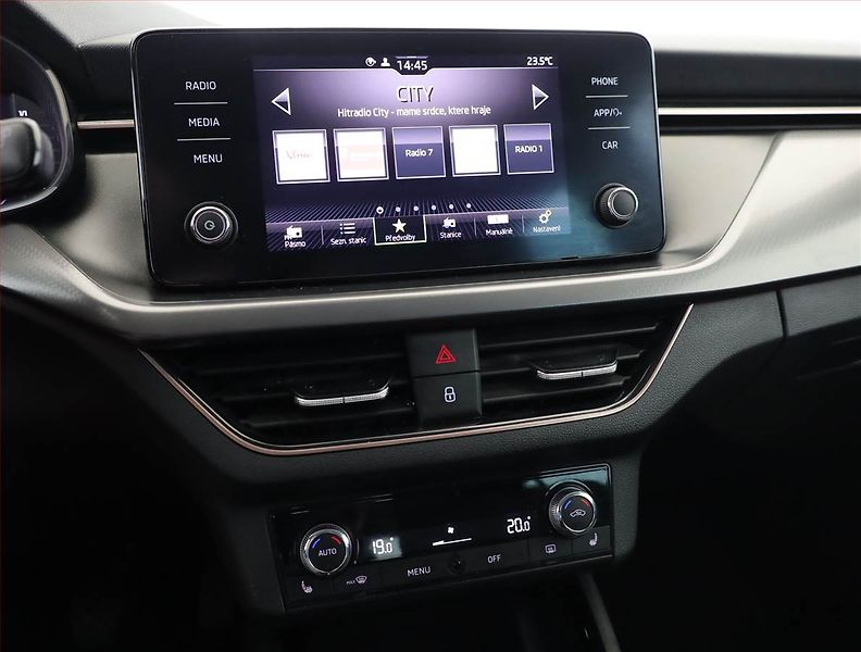 Škoda Scala (2019) Style 1.0 TSI, Serv.kniha - fotka 10 z 20