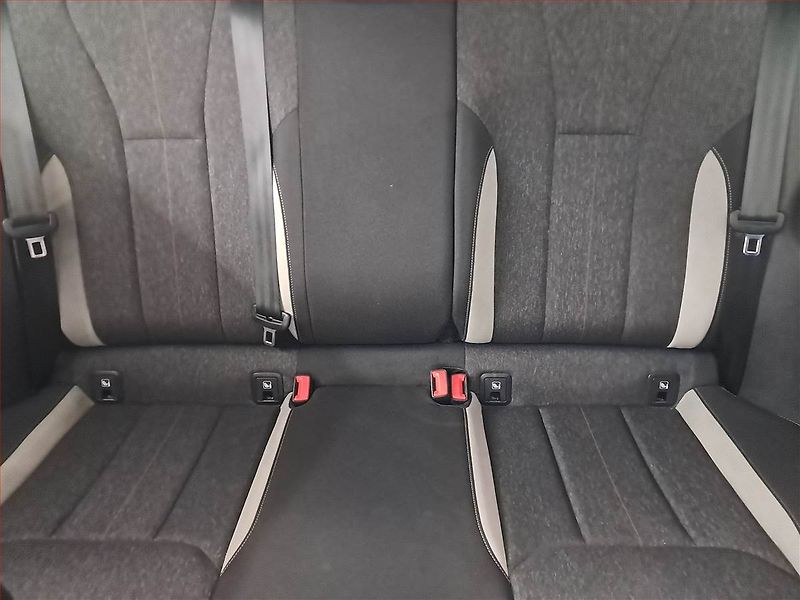 Škoda Scala (2019) 1.6 TDI, Tempomat - fotka 10 z 19
