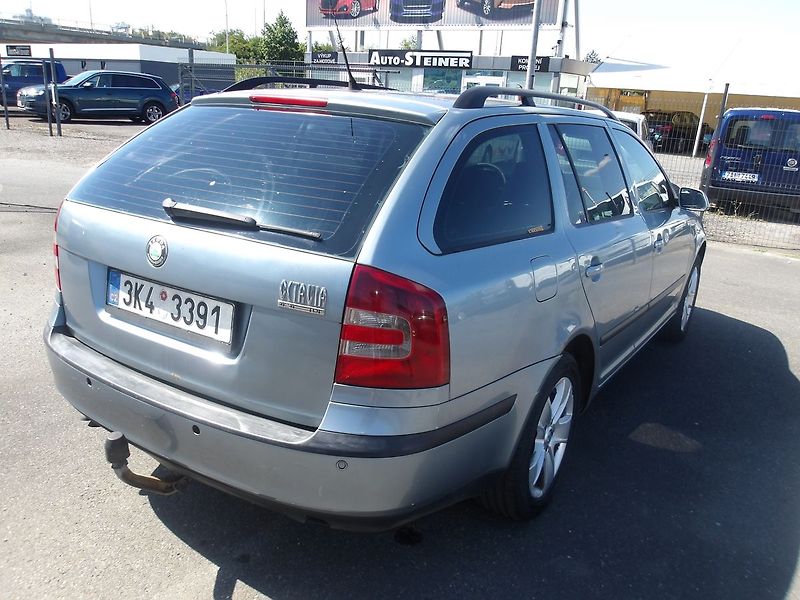Škoda Octavia 1,9TDi 4X4 !!! KŮŽE,VÝHŘEVY ! - fotka 9 z 24
