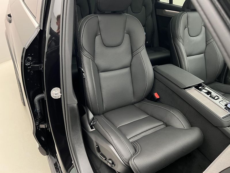 Volvo XC90 (2026) T8 AWD PLUS BRIGHT - fotka 29 z 45