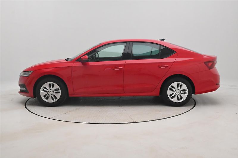 Škoda Octavia 2,0 TDI 110kW DSG VIRTUAL NAVI - fotka 8 z 29