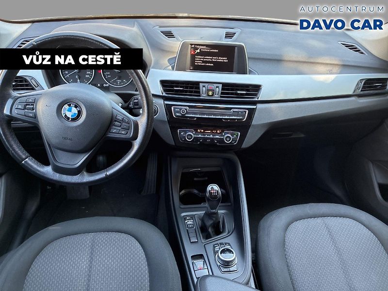BMW X1 1,5 18i sDrive ADVANTAGE - fotka 8 z 12