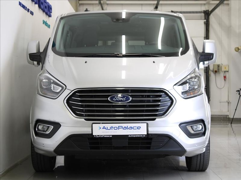 Ford Tourneo Custom 2,0 EBlue 136kW AT Titan. ČR - fotka 2 z 22