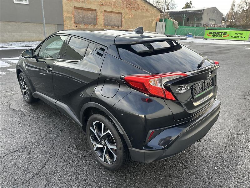 Toyota C-HR 1,2 4x4 TOP - fotka 7 z 32