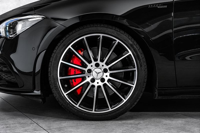 Mercedes-Benz CLA 4M Night Burmester - fotka 2 z 23