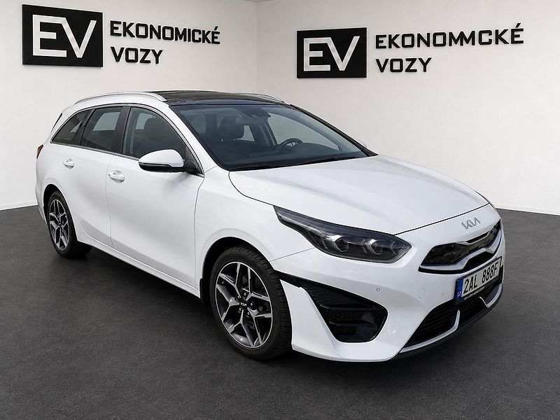 Kia Ceed (2023) 1.6PHEV,ČR,47KM DOJEZD EL - fotka 4 z 8