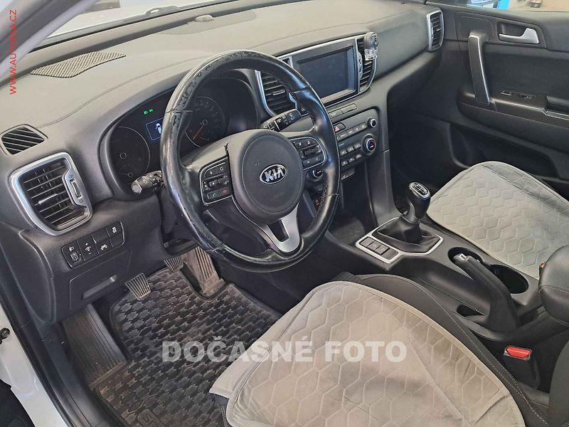 Kia Sportage (2017) 1.7 CRDI, ČR, navi, autoAC - fotka 3 z 3