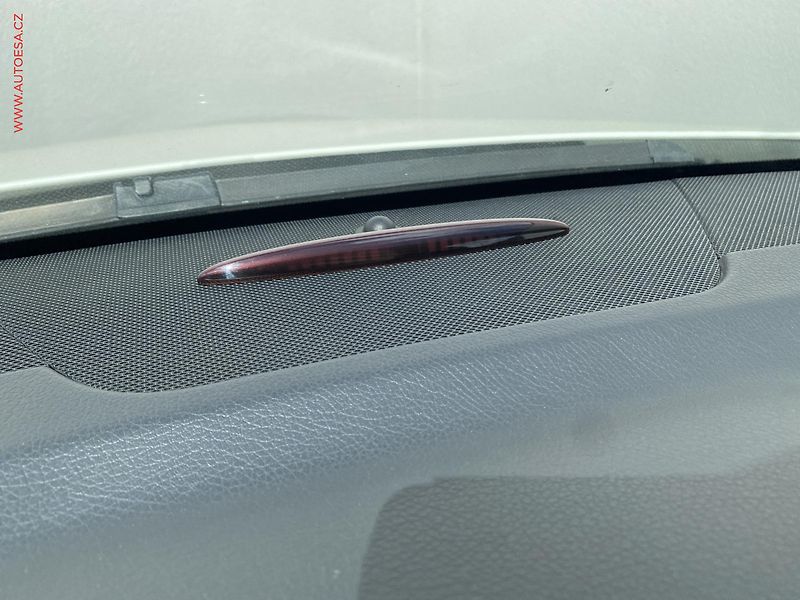 Mercedes-Benz Třídy C (2011) 2.2 CDi C250, ČR, Navi, kůže - fotka 18 z 19