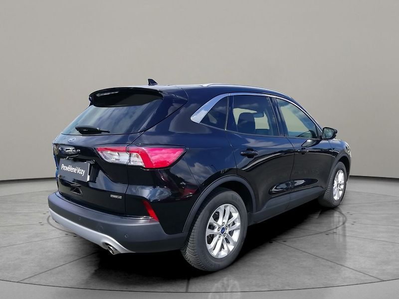 Ford Kuga Titanium 2,5 HEV 4WD  140kW - fotka 2 z 18