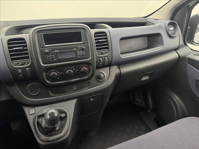 Opel Vivaro 1,6 89kW KLIMA DPH 1.MAJ CZ TZ - fotka 14 z 32