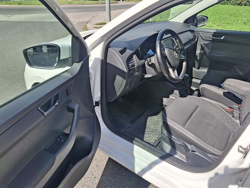 Škoda Fabia III kombi 1,0 TSi 2BE4752 - fotka 11 z 23