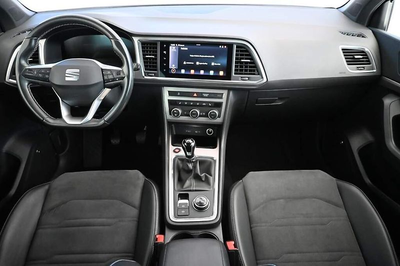 Seat Ateca (2023) 2.0 LED XPERIENCE Virtual Tažn - fotka 12 z 33