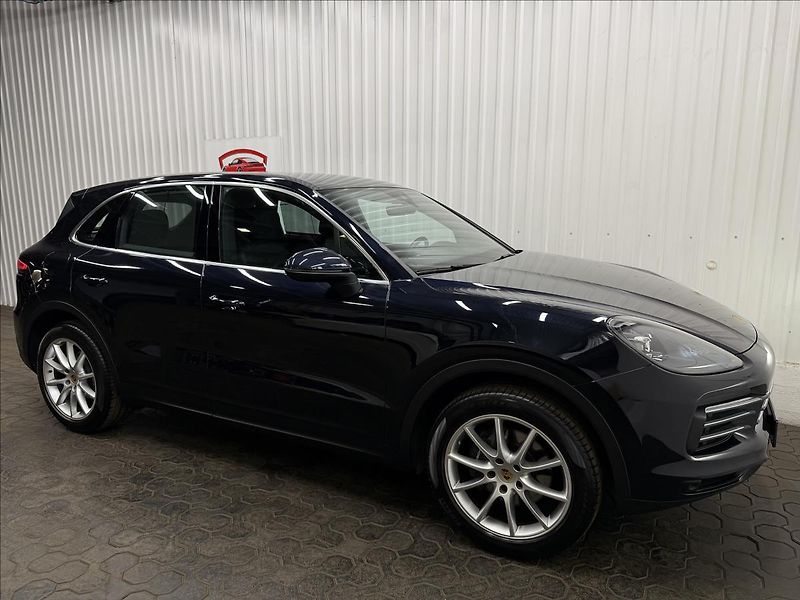 Porsche Cayenne 3.0 V6 250kW ACC LED 1MAJ DPH - fotka 11 z 40