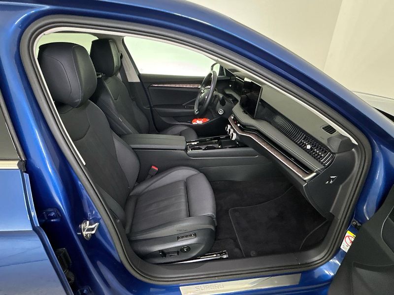 Škoda Superb L&K 4x4 DSG - fotka 9 z 30