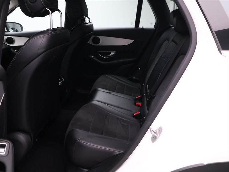 Mercedes-Benz GLC 2,1 220d 125kW AMG 4Matic CZ - fotka 14 z 33