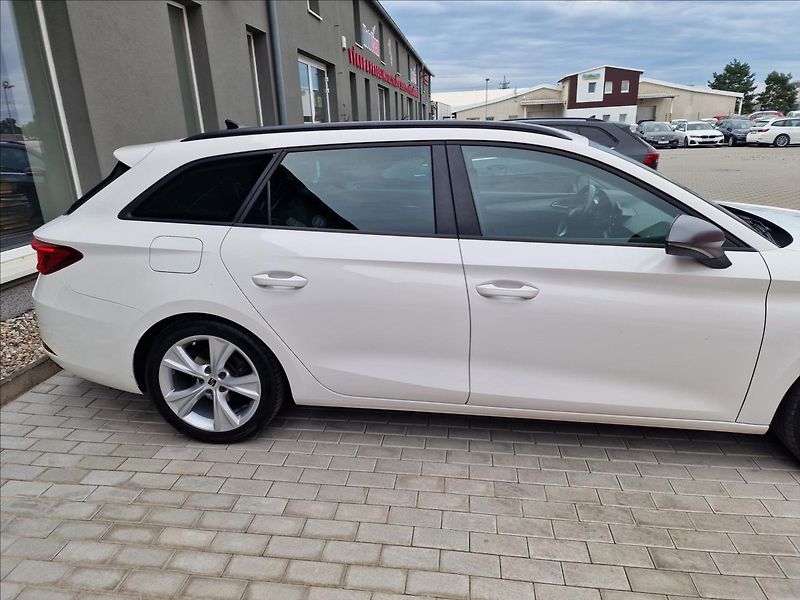 Seat Leon 2.0TDI 110kW DSG FR ST, 1.Maj - fotka 41 z 50