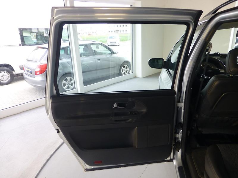 Ford Galaxy (2002) 1,9TDI-Vyhř.Sedadla-kůže-Ghia - fotka 9 z 23