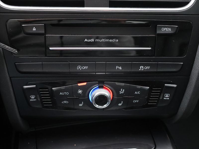 Audi A4 2,0 TDi 100kW Kůže Pano Navi - fotka 24 z 34