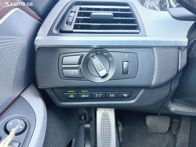 BMW Řada 6 650i xDrive CZ - fotka 21 z 39