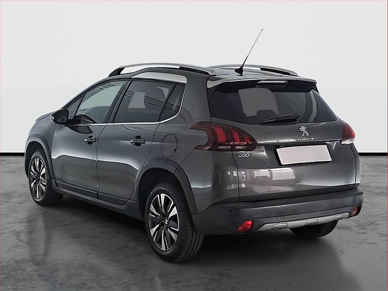 Peugeot 2008 (2018) Allure 1.2 PureTech - fotka 4 z 18