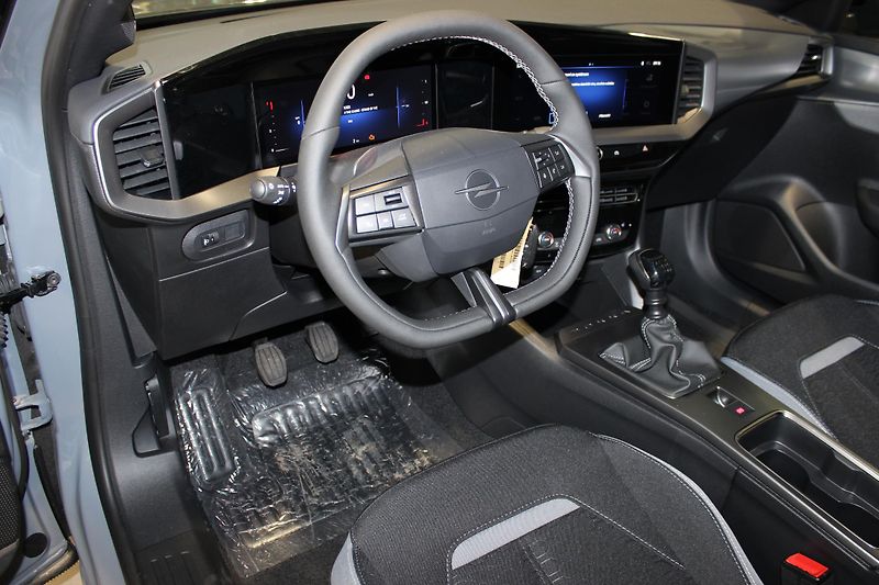 Opel Mokka Edition 1.2 TURBO 100 kW, MT6 - fotka 7 z 16