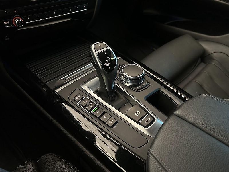 BMW X5 (2017) M50I X-Drive CZ Softclose - fotka 25 z 26