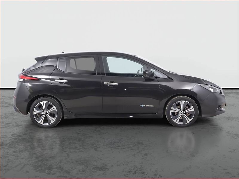 Nissan Leaf (2019) 40 kWh, SoH 88%, Automat - fotka 6 z 18