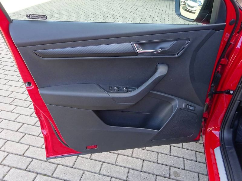Škoda Karoq (2023) SPO 4X4 TD 2.0/110KW A7A - fotka 25 z 30