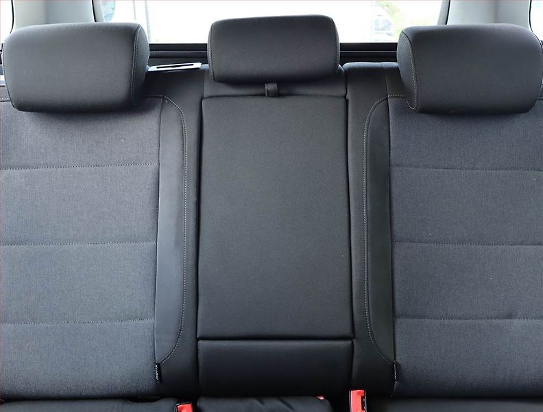 Volkswagen Golf (2011) 2.0 TDI, Serv.kniha, Tempomat - fotka 10 z 17