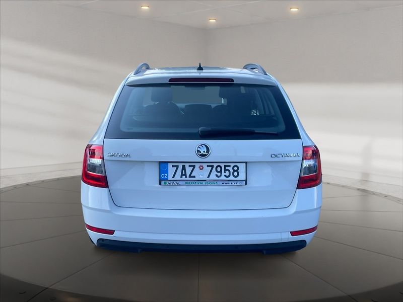 Škoda Octavia 1,5 TSI Ambition - fotka 5 z 11