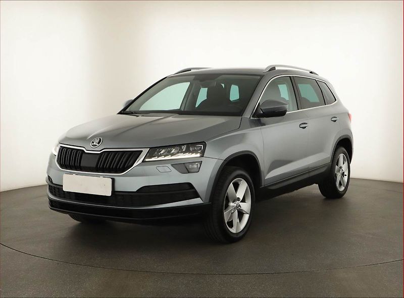 Škoda Karoq (2019) Style 1.6 TDI, Navi, Tempomat - fotka 2 z 15