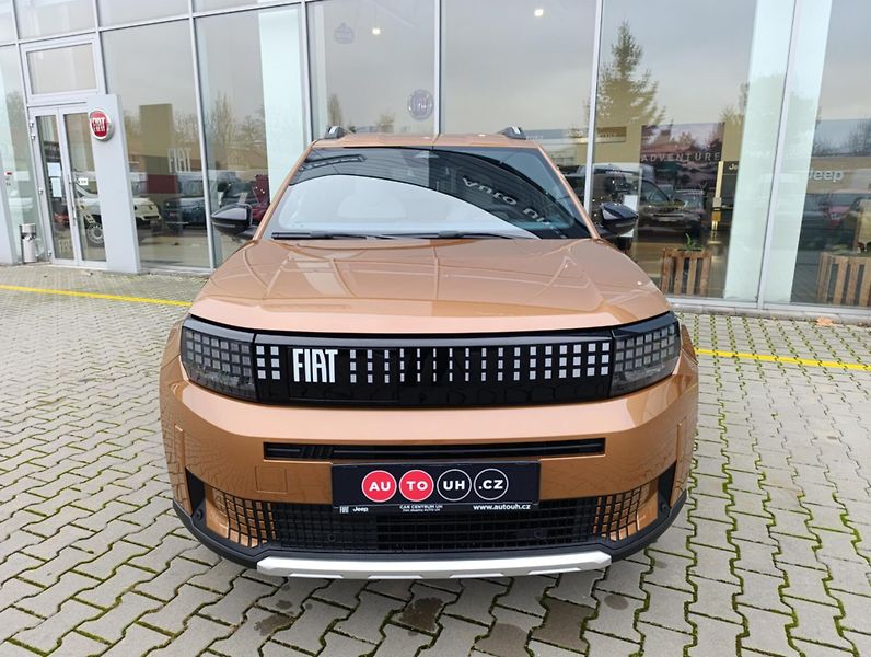 Fiat Grande Panda (2025) 113k BEV 44kWh La Prima - fotka 2 z 24