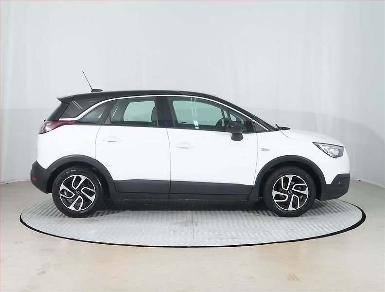Opel Crossland X (2017) 1.2, Serv.kniha, Tempomat - fotka 6 z 16