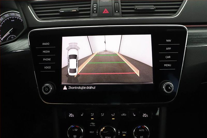 Škoda Superb (2020) Style 2.0 TDI, Automat, ČR - fotka 14 z 19