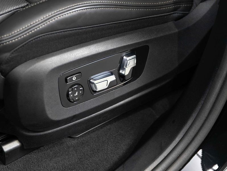BMW X5 xDrive40d - fotka 19 z 23
