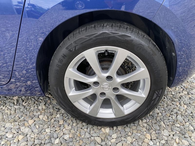 Opel Corsa 1.2i 75PS LIFE NAVI ALU 88TKM! - fotka 37 z 158