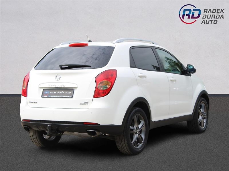 SsangYong Korando 2,0 D20T  AUTOMAT,4x4,TAŽNÉ - fotka 5 z 27
