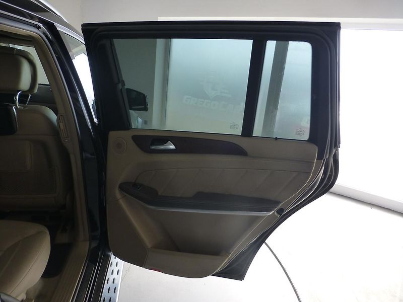 Mercedes-Benz GL (2014) 500-320KW*XENONY**7MÍST - fotka 27 z 33