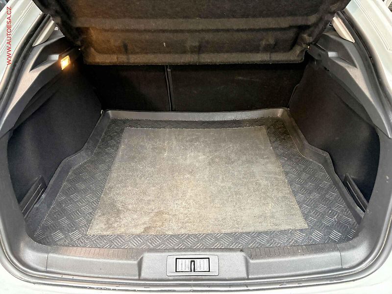 Renault Laguna (2011) 1.5 dCi, 2.maj,ČR, AC, navi - fotka 7 z 16