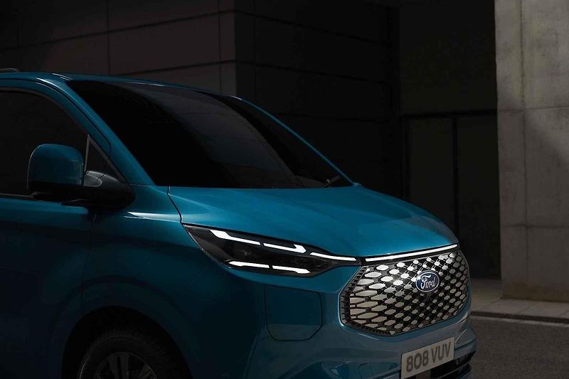 Ford E-Transit Custom