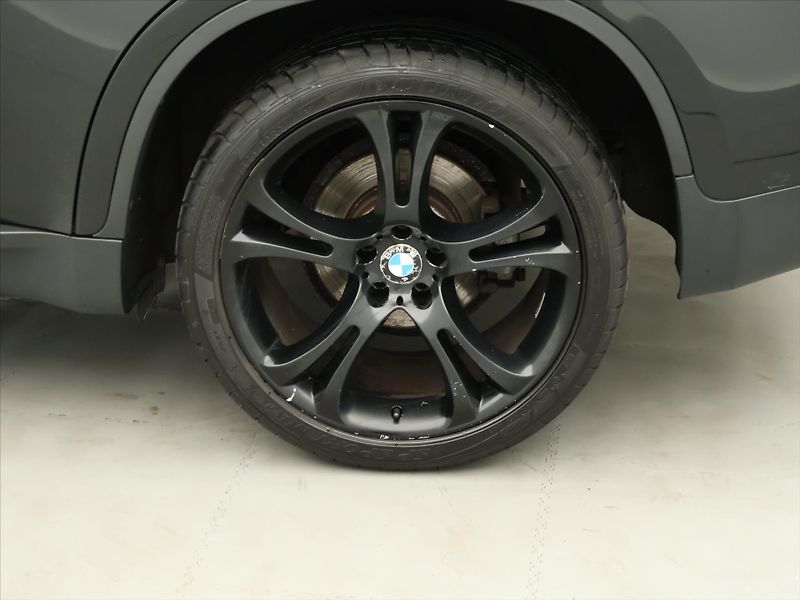BMW X6 3.0 40d 225kW xDrive Xenon - fotka 27 z 34