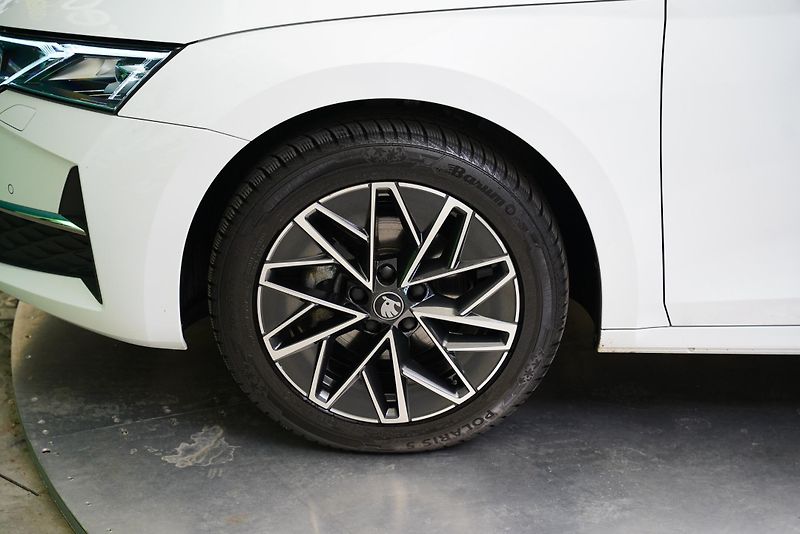 Škoda Octavia - fotka 10 z 26