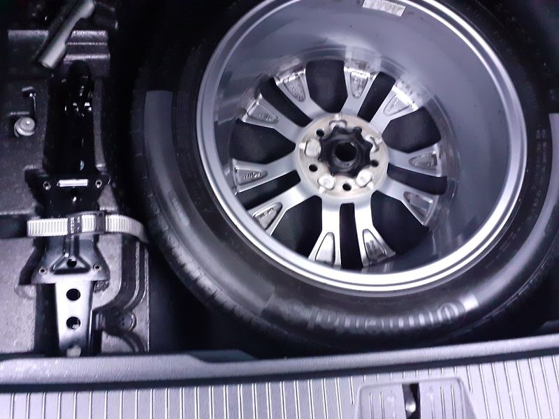 Volkswagen Passat Variant (2015) 2.0 TDi 176 Kw 4x4 DSG - fotka 25 z 47