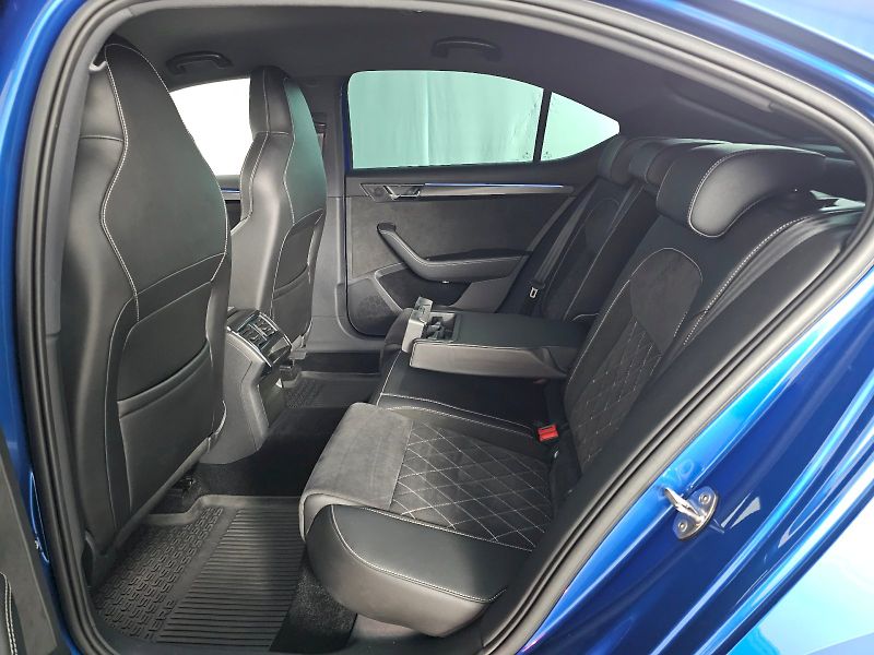 Škoda Superb (2020) 1.5TSI 110kW DSG SPORTLINE NAV - fotka 7 z 28