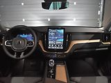 Volvo XC60 2,0 B5 AWD Plus BLIS,Bezklíč - náhled 13